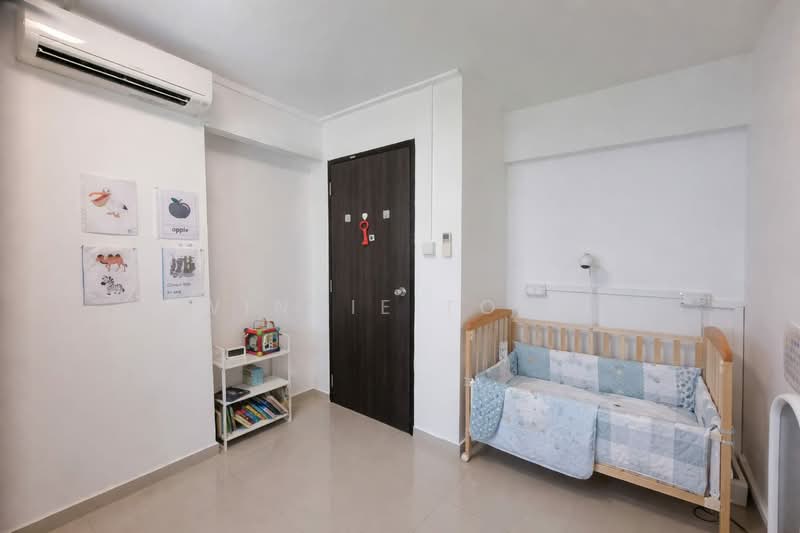 351 Woodlands Avenue 1, 351 Woodlands Avenue 1, 4 Bedrooms, 1,302 sqft, HDB Flat For Sale, by Winnie Tong, 500118138 - Bedroom - PropertyGuru.com.sg