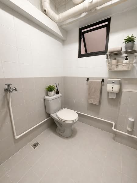 681A Woodlands Drive 62, 681A Woodlands Drive 62, 3 Bedrooms, 1,119 sqft, HDB Flat For Sale, by Roy Yeo, 500118148 - Bathroom - PropertyGuru.com.sg