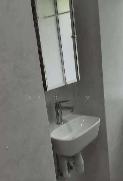 Le Marican, 95 Lorong Marican, 1 Bedroom, 570 sqft, Apartment For Sale, by Eric Lim, 500118171 - Bathroom - PropertyGuru.com.sg