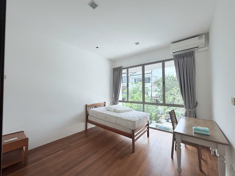 Newly Renovated 2 Storey Landed For Rent, Lifestyle Living, , 4 Bedrooms, 2,350 sqft, Terraced House For Rent, by Aela Lim, 500118174 - Bedroom - PropertyGuru.com.sg