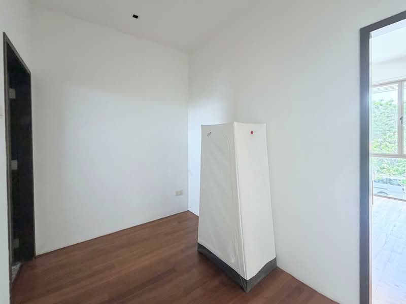 Newly Renovated 2 Storey Landed For Rent, Lifestyle Living, , 4 Bedrooms, 2,350 sqft, Terraced House For Rent, by Aela Lim, 500118174 - Interior - PropertyGuru.com.sg