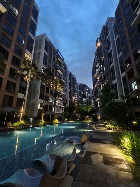 The Brownstone, 158 Canberra Drive, 3 Bedrooms, 915 sqft, Executive Condominium For Rent, by Win Lee, 500118181 - Exterior - PropertyGuru.com.sg