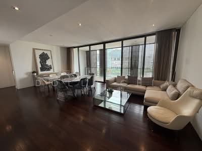 For Rent - Lloyd SixtyFive