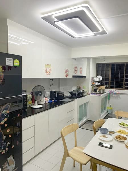 226 Lorong 8 Toa Payoh, 226 Lorong 8 Toa Payoh, Room Rental, 100 sqft, HDB Flat For Rent, by Kenny Kan, 500118184 - Kitchen - PropertyGuru.com.sg