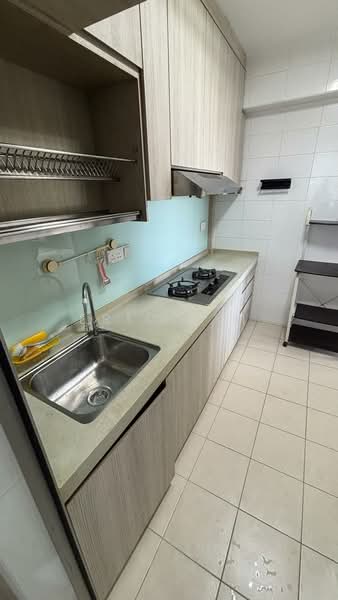 418 Clementi Avenue 1, 418 Clementi Avenue 1, 2 Bedrooms, 753 sqft, HDB Flat For Sale, by Eric Lim, 500118186 - Kitchen - PropertyGuru.com.sg