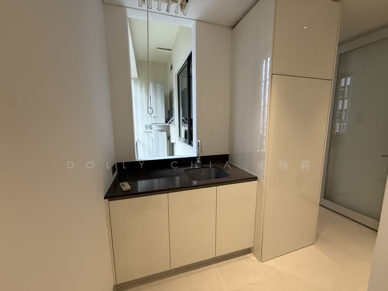 For Rent - Lloyd SixtyFive