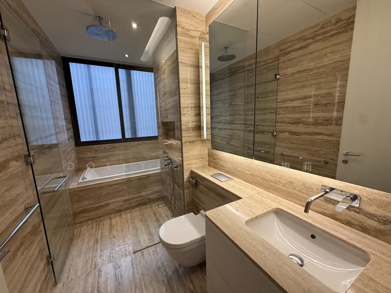 For Rent - Lloyd SixtyFive