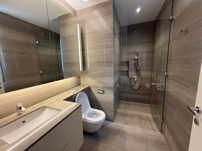 For Rent - Lloyd SixtyFive