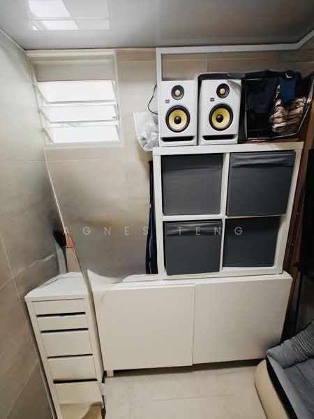 127C Kim Tian Road, 127C Kim Tian Road, 1 Bedroom, 667 sqft, HDB Flat For Rent, by Agnes Teng, 500118196 - Walk-in wardrobe  - PropertyGuru.com.sg