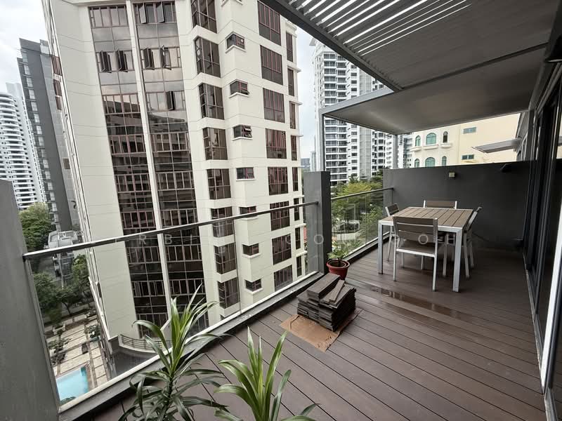 RV Edge, 2 Shanghai Road, 2 Bedrooms, 829 sqft, Condominium For Rent, by Serbina Goh Goh, 500118198 - Balcony - PropertyGuru.com.sg
