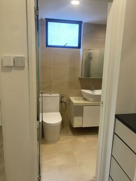Global Ville, 20 Jalan Raja Udang, 2 Bedrooms, 904 sqft, Condominium For Rent, by HL Chow, 500118200 - Bathroom - PropertyGuru.com.sg