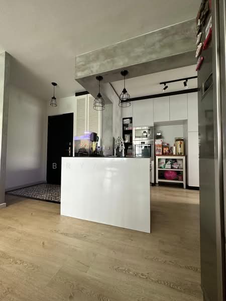 335C Yishun Riverwalk, 335C Yishun Street 31, 4 Bedrooms, 1,206 sqft, HDB Flat For Sale, by Bryan Neo, 500118201 - Kitchen - PropertyGuru.com.sg