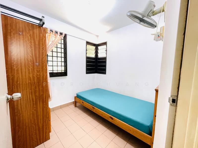 213 Boon Lay Place, 213 Boon Lay Place, 3 Bedrooms, 700 sqft, HDB Flat For Sale, by Pedro Chuang, 500118204 - Bedroom - PropertyGuru.com.sg