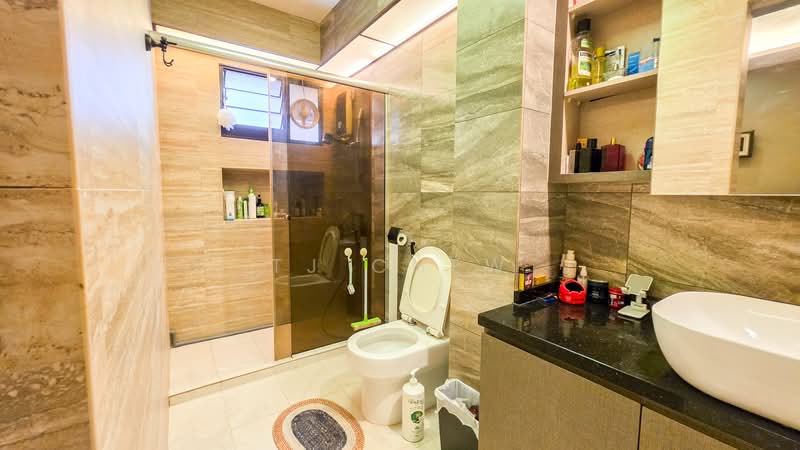 125 Kim Tian Road, 125 Kim Tian Road, 3 Bedrooms, 1,356 sqft, HDB Flat For Sale, by TJ Chew, 500118208 - Bathroom - PropertyGuru.com.sg