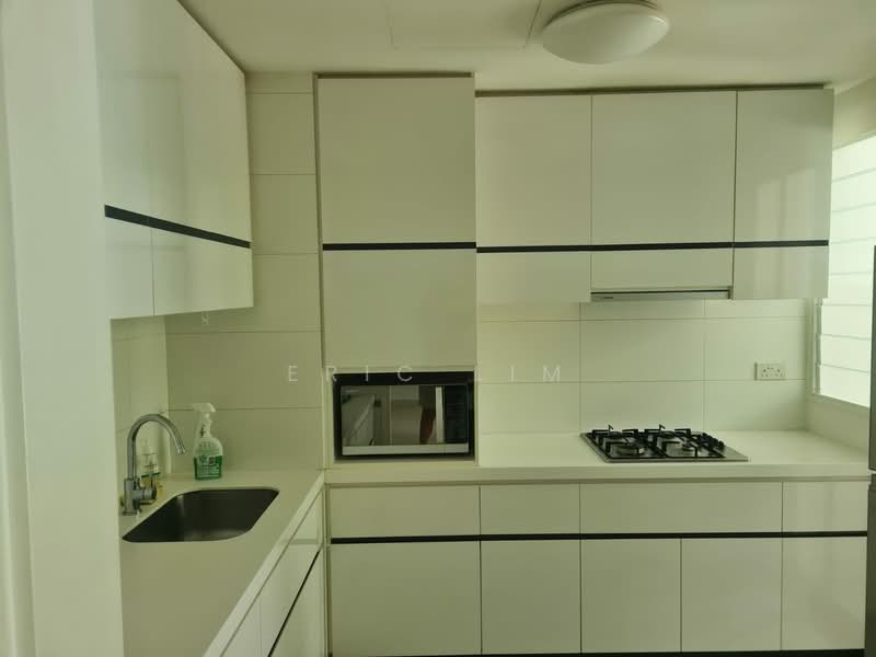 The Interlace, 182 Depot Road, 2 Bedrooms, 1,066 sqft, Condominium For Sale, by Eric Lim, 500118223 - Kitchen - PropertyGuru.com.sg