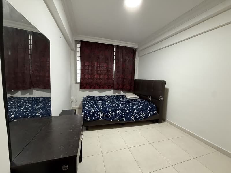 617 Hougang Avenue 8, 617 Hougang Avenue 8, 3 Bedrooms, 884 sqft, HDB Flat For Rent, by Amber Wang, 500118226 - Bedroom - PropertyGuru.com.sg