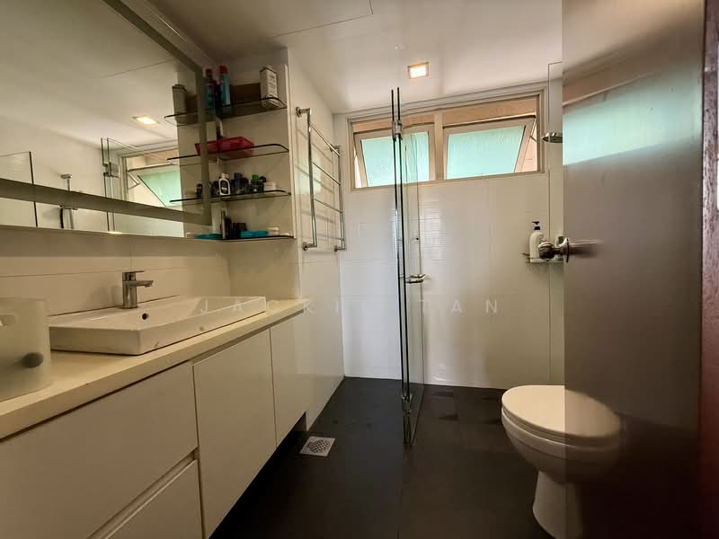 The Gardens at Bishan, 1 Sin Min Walk, 3 Bedrooms, 1,206 sqft, Condominium For Sale, by JACKIE TAN, 500118236 - Master Bathroom - PropertyGuru.com.sg