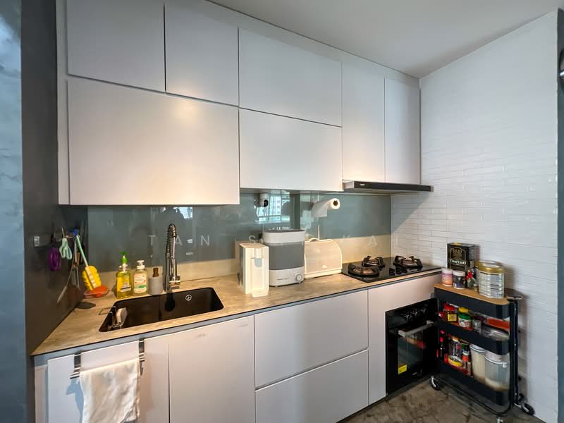 473B Upper Serangoon Crescent, 473B Upper Serangoon Crescent, 3 Bedrooms, 1,001 sqft, HDB Flat For Sale, by Tan Shi Kai, 500118239 - Kitchen - PropertyGuru.com.sg