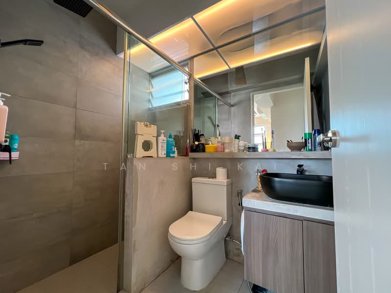 473B Upper Serangoon Crescent, 473B Upper Serangoon Crescent, 3 Bedrooms, 1,001 sqft, HDB Flat For Sale, by Tan Shi Kai, 500118239 - Bathroom - PropertyGuru.com.sg