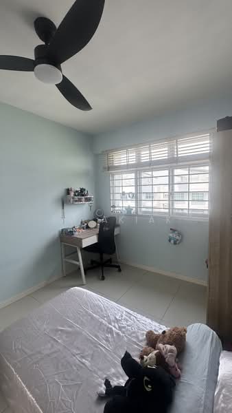 672D Edgefield Plains, 672D Edgefield Plains, 3 Bedrooms, 968 sqft, HDB Flat For Sale, by Em Akiak, 500118250 - Bedroom - PropertyGuru.com.sg