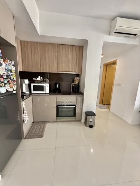 The Jovell, 25 Flora Drive, 2 Bedrooms, 678 sqft, Condominium For Sale, by Eric Tan Siang Quee, 500118257 - Kitchen - PropertyGuru.com.sg