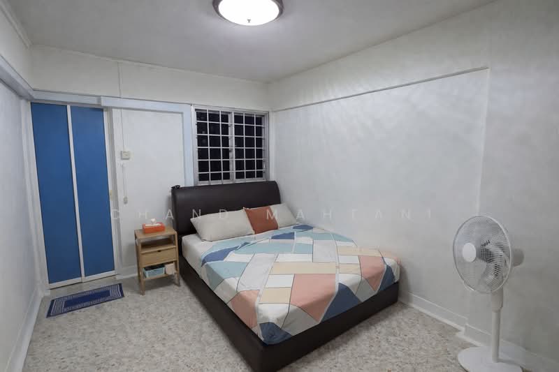 343 Clementi Avenue 5, 343 Clementi Avenue 5, 2 Bedrooms, 721 sqft, HDB Flat For Sale, by Chand Mahtani, 500118265 - Bedroom - PropertyGuru.com.sg