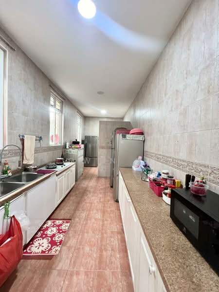 EAST SIDE GCB LIVING ! MASSIVE LAND UNMATCHED PRESTIGE !, GOODMAN RD / WIMBORNE / WILKINSON / BRANKSOME, 7 Bedrooms, 17,500 sqft, Bungalow House For Sale, by Edwin Ow, 500118268 - Kitchen - PropertyGuru.com.sg