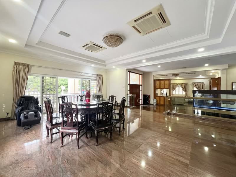 EAST SIDE GCB LIVING ! MASSIVE LAND UNMATCHED PRESTIGE !, GOODMAN RD / WIMBORNE / WILKINSON / BRANKSOME, 7 Bedrooms, 17,500 sqft, Bungalow House For Sale, by Edwin Ow, 500118268 - Dining Room - PropertyGuru.com.sg