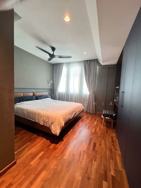 Chateau Le Fame, 51 Ewe Boon Road, 3 Bedrooms, 2,088 sqft, Apartment For Sale, by Tracey Chia, 500118271 - Master Bedroom - PropertyGuru.com.sg