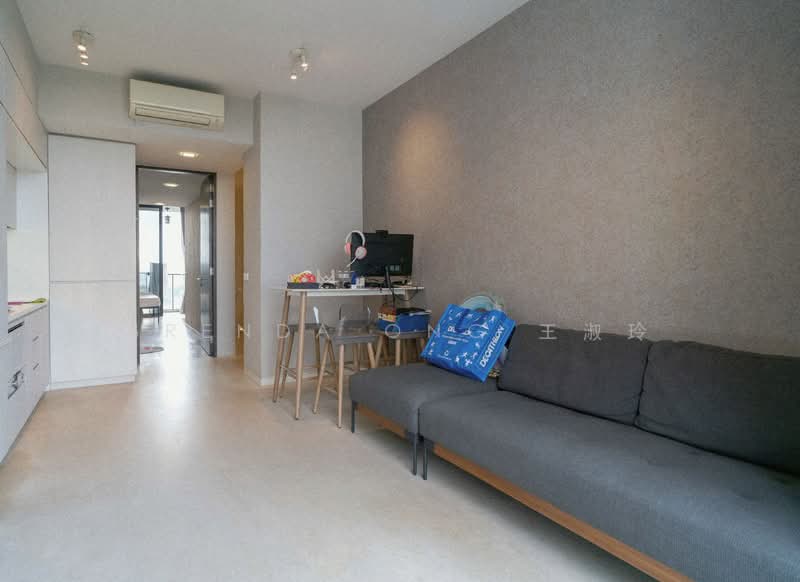 Fulcrum, 33 Fort Road, 2 Bedrooms, 829 sqft, Condominium For Sale, by Brenda Ong 王淑玲, 500118274 - Living Room - PropertyGuru.com.sg