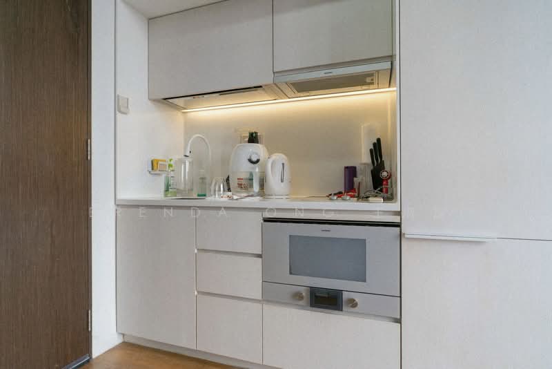 Fulcrum, 33 Fort Road, 2 Bedrooms, 829 sqft, Condominium For Sale, by Brenda Ong 王淑玲, 500118274 - Kitchen - PropertyGuru.com.sg