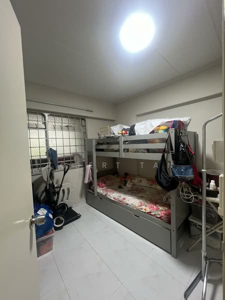 554 Woodlands Drive 53, 554 Woodlands Drive 53, 3 Bedrooms, 969 sqft, HDB Flat For Sale, by Robert Tan, 500118284 - Guest Room 1 - PropertyGuru.com.sg