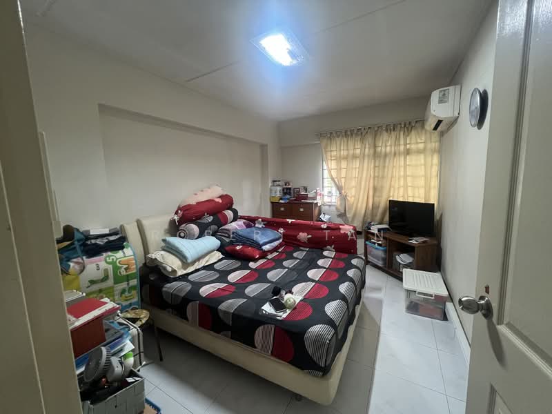 554 Woodlands Drive 53, 554 Woodlands Drive 53, 3 Bedrooms, 969 sqft, HDB Flat For Sale, by Robert Tan, 500118284 - Guest Room 2 - PropertyGuru.com.sg