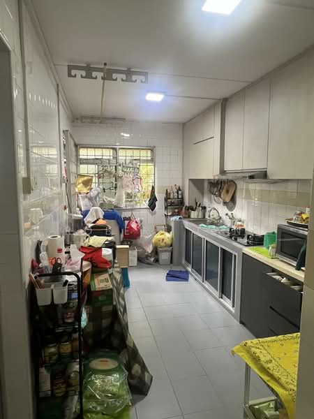 554 Woodlands Drive 53, 554 Woodlands Drive 53, 3 Bedrooms, 969 sqft, HDB Flat For Sale, by Robert Tan, 500118284 - Kitchen - PropertyGuru.com.sg