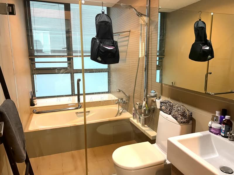 The Sixth Avenue Residences, 168 Sixth Avenue, 3 Bedrooms, 1,582 sqft, Condominium For Rent, by Natasha Goh, 500118292 - Bathroom - PropertyGuru.com.sg