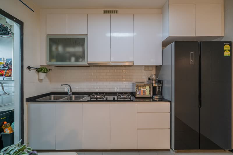 233C Sumang Lane, 233C Sumang Lane, 3 Bedrooms, 1,001 sqft, HDB Flat For Sale, by Kelvin Soh, 500118304 - Kitchen - PropertyGuru.com.sg