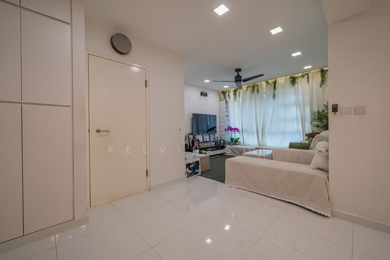 233C Sumang Lane, 233C Sumang Lane, 3 Bedrooms, 1,001 sqft, HDB Flat For Sale, by Kelvin Soh, 500118304 - Living Room - PropertyGuru.com.sg