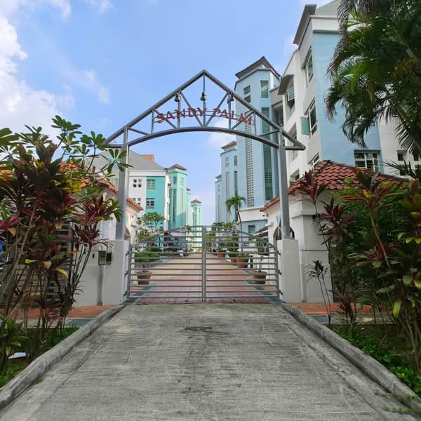 Sandy Palm, 163 Jalan Loyang Besar, 3 Bedrooms, 1,248 sqft, Condominium For Sale, by Captain Property Azmi Ali, 500118334 - Exterior - PropertyGuru.com.sg