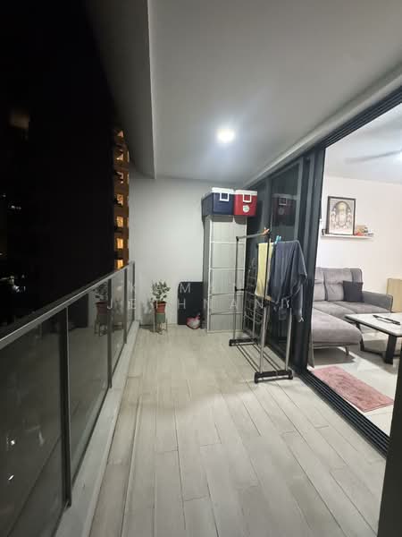 Riversound Residence, 3 Sengkang East Avenue, 3 Bedrooms, 1,066 sqft, Condominium For Sale, by Kamani Jethnani, 500118338 - Balcony - PropertyGuru.com.sg