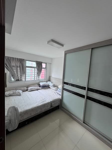 438C Bukit Batok West Avenue 8, 438C Bukit Batok West Avenue 8, 2 Bedrooms, 732 sqft, HDB Flat For Sale, by Tan Chee Hwang, 500118339 - Bedroom - PropertyGuru.com.sg