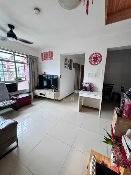 438C Bukit Batok West Avenue 8, 438C Bukit Batok West Avenue 8, 2 Bedrooms, 732 sqft, HDB Flat For Sale, by Tan Chee Hwang, 500118339 - Living Room - PropertyGuru.com.sg