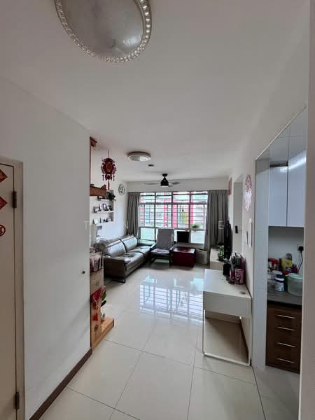 438C Bukit Batok West Avenue 8, 438C Bukit Batok West Avenue 8, 2 Bedrooms, 732 sqft, HDB Flat For Sale, by Tan Chee Hwang, 500118339 - PropertyGuru.com.sg