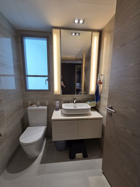 The Santorini, 21 Tampines Street 86, 2 Bedrooms, 721 sqft, Condominium For Sale, by Fabian Ang, 500118348 - Bathroom - PropertyGuru.com.sg