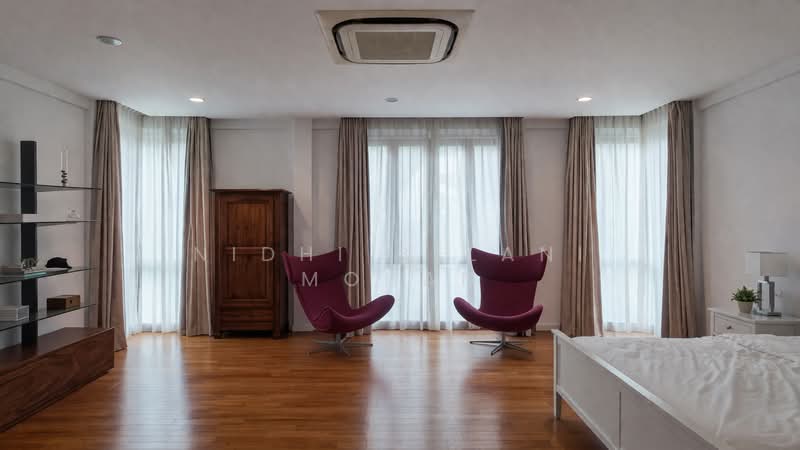 Renovated Baliness Style Detached Home | DISTRICT 10, , 6 Bedrooms, 6,017 sqft, Detached House For Sale, by Nidhi Belani Mohan, 500118351 - Bedroom - PropertyGuru.com.sg