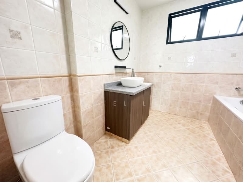 Chestervale, 37 Bangkit Road, 3 Bedrooms, 1,410 sqft, Condominium For Sale, by Daniel Lin, 500118367 - Bathroom - PropertyGuru.com.sg