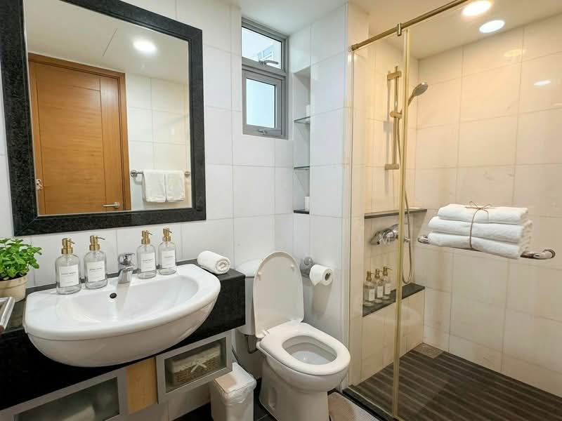 Caribbean at Keppel Bay, 32 Keppel Bay Drive, 3 Bedrooms, 1,227 sqft, Condominium For Rent, by Maggie Sim, 500118369 - Common Bathroom - PropertyGuru.com.sg