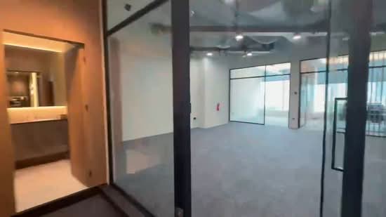 The Central, 8 Eu Tong Sen Street, Boat Quay / Raffles Place / Marina, 883 sqft, Office For Rent, by Chris Ng 吴俐慜, 500118375 - CommercialGuru.com.sg