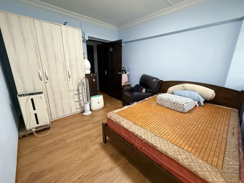 101 Tampines Street 11, 101 Tampines Street 11, 2 Bedrooms, 850 sqft, HDB Flat For Sale, by Joey Loh 罗雪慧, 500118378 - Master Bedroom - PropertyGuru.com.sg