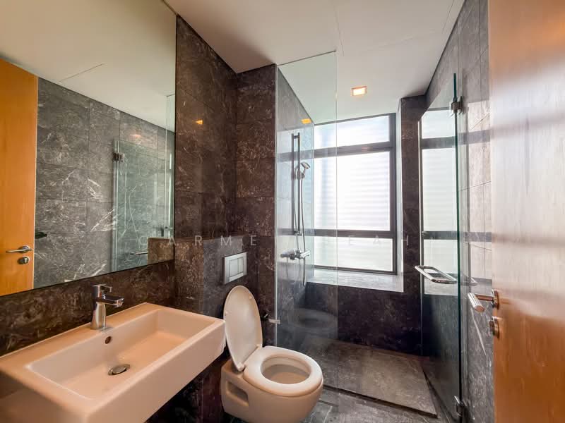 Skypark @ Somerset, 22 Saint Thomas Walk, 4 Bedrooms, 3,347 sqft, Apartment For Rent, by Carmen Seah, 500118381 - Bathroom - PropertyGuru.com.sg