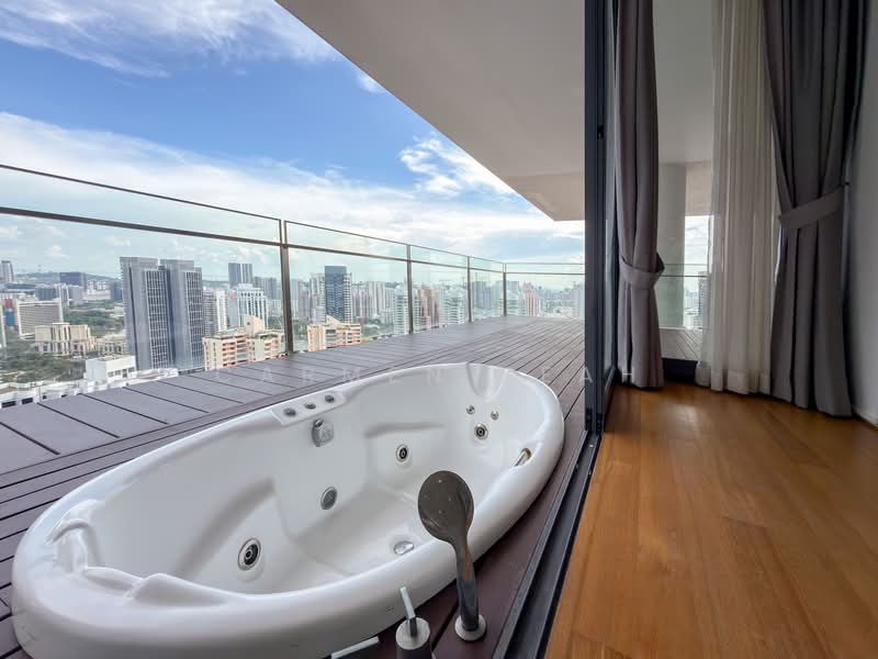 Skypark @ Somerset, 22 Saint Thomas Walk, 4 Bedrooms, 3,347 sqft, Apartment For Rent, by Carmen Seah, 500118381 - Bathroom - PropertyGuru.com.sg
